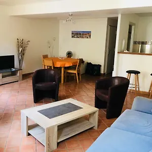 https://appartement-coeur-du-vieux-nice.fr-provencehotel.com